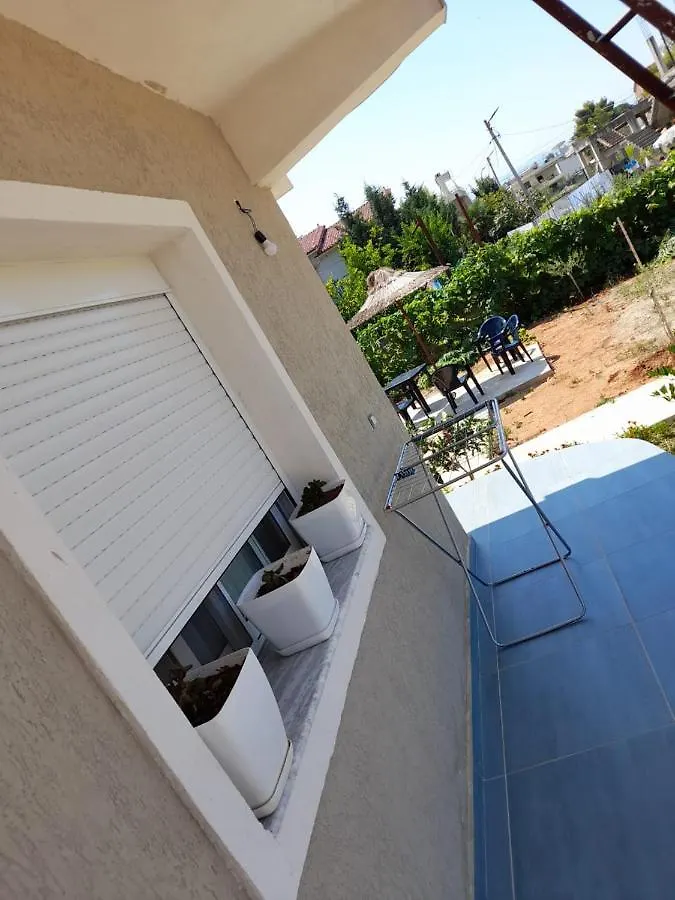 Guest house Rey Garden 2 Hotel Vlore